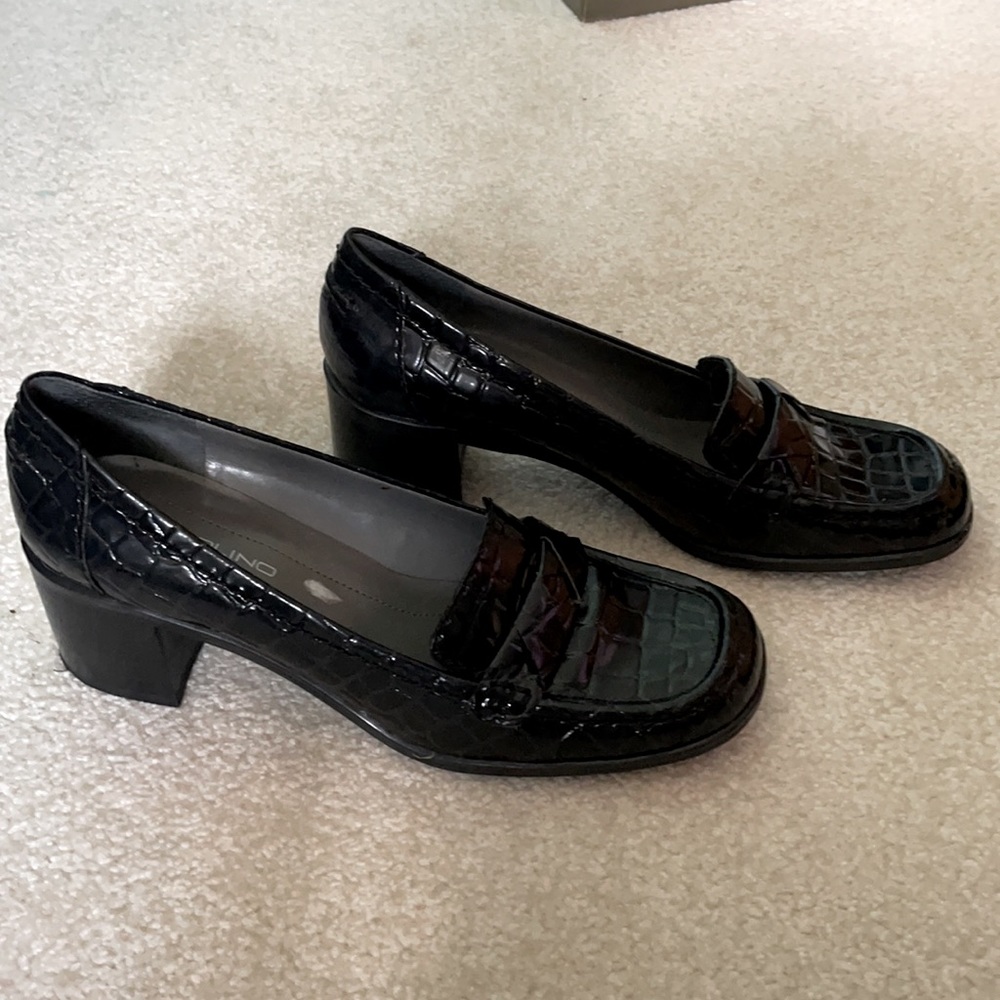 Bandolino Black Patent Heels. Size 7.5.
